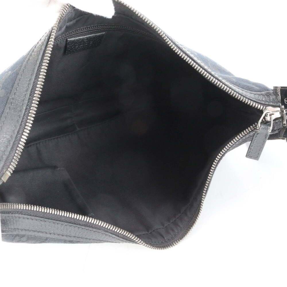 GUCCI Black Leather Shoulder Bag - Picture 7 of 10